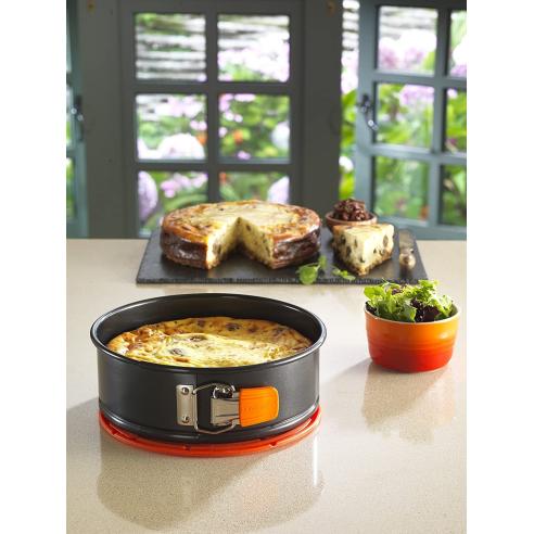 Le Creuset - Tortiera a cerniera in acciaio al carbonio antiaderente 26 cm