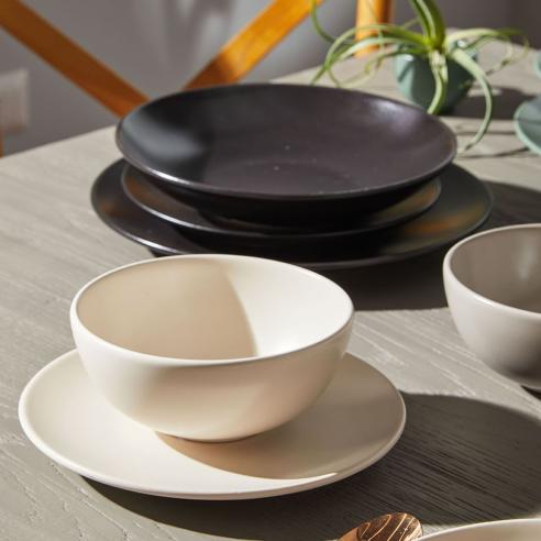 Tognana - Piatto piano in gres porcellanato linea Ritual nero da 26 cm