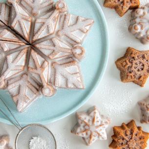 Nordic Ware - Stampo Ciambella Fiocco di Neve Frozen II 2