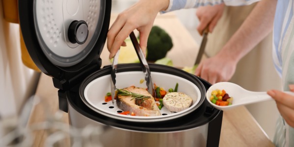 Praticità e benessere! Tutti i vantaggi della cottura a vapore