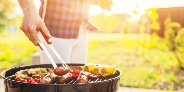 In casa o all'aperto: come fare un barbecue senza fumo?