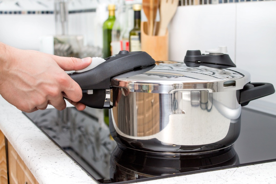 Tutti i vantaggi della pentola a pressione per una cucina pratica e salutare